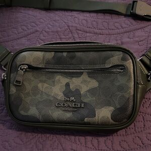 Coach Men's Camo Leather Belt Bag - Olive Green/Black